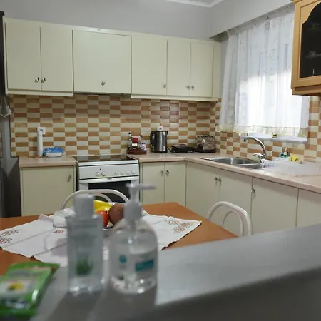 Apartamento Fanis Lechaio